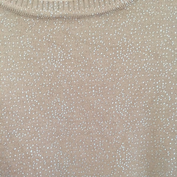 Olive and Oak Large Sweater - Picture 2 of 4